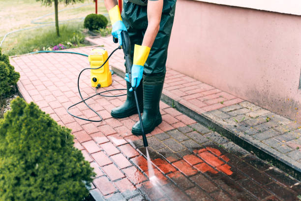 Best Sidewalk and Walkway Cleaning  in Greenfield, CA